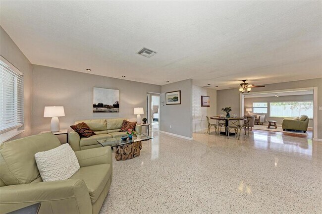 Building Photo - 6000 Bayou Grande Blvd NE
