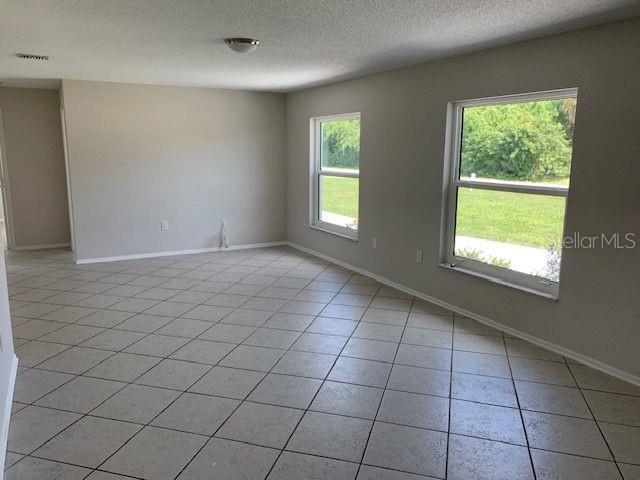 Building Photo - 3069 Rock Creek Dr