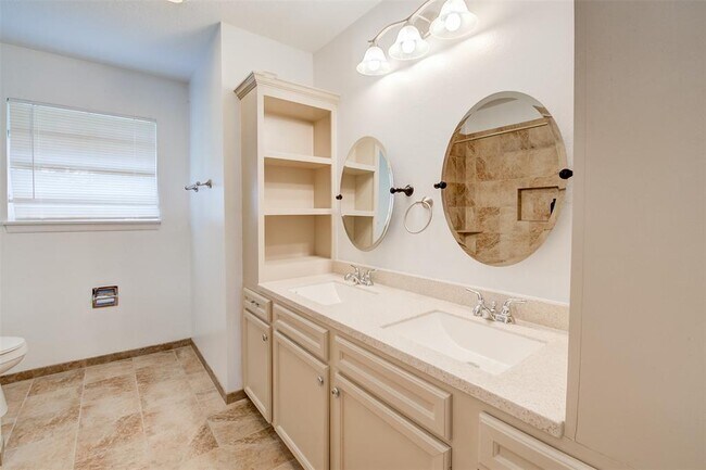 Building Photo - 3403 Linkwood Dr