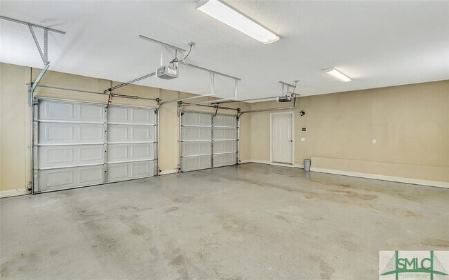 Building Photo - 1802 Woodside Ridge