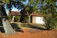 Building Photo - Lake California Home