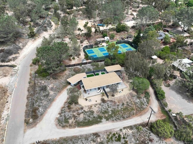 Building Photo - 3856 Via del Mar