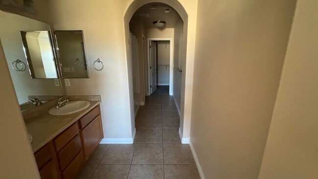 Building Photo - 3 bedroom 2.5 bath In Lehi!