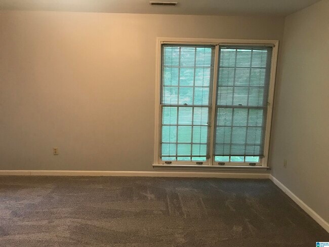 Building Photo - 117 Meadow Croft Cir