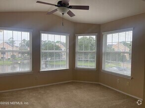 Building Photo - 13810 Sutton Park Dr N