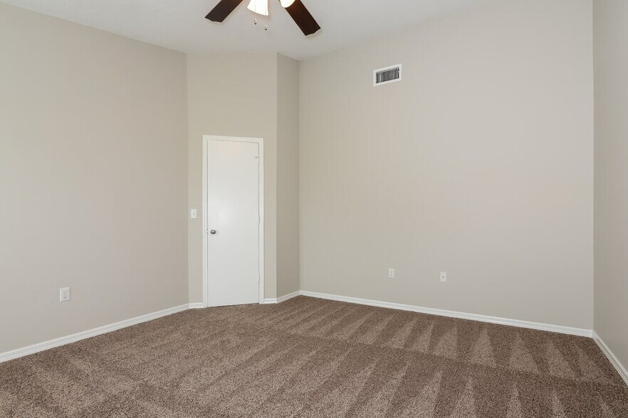 Building Photo - 7446 Briarbay Loop