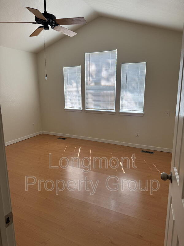 Building Photo - 719 Thornwood Way