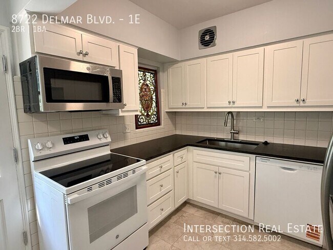 Building Photo - 8722 Delmar Blvd