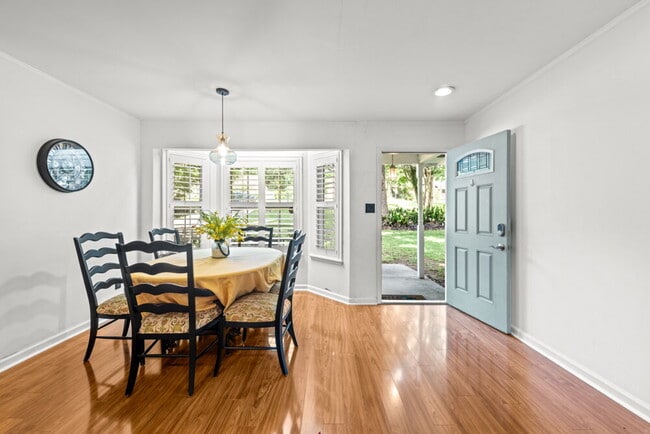 Building Photo - Killearn POOL Home