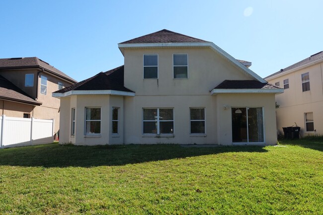 Building Photo - 4/3 with a loft in Hunter's Creek