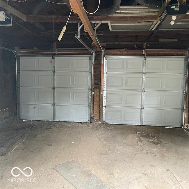 Building Photo - 216 N 6th Ave