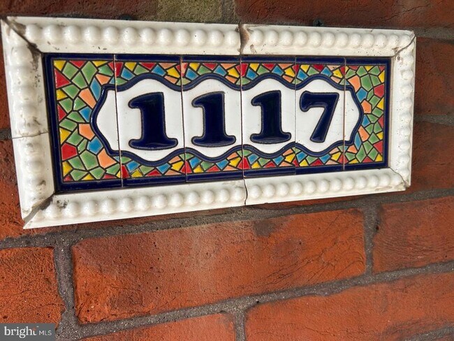 Building Photo - 1117 Winton St