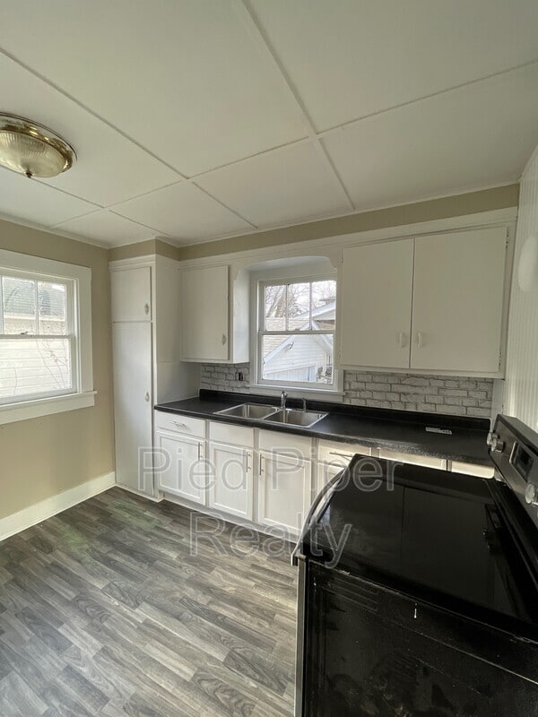 Building Photo - 1254 S Chicago Ave