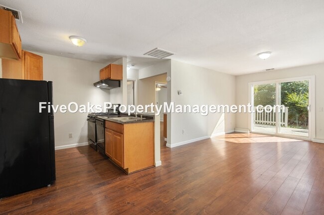 Building Photo - 5310 1/2 Nugget Rd-