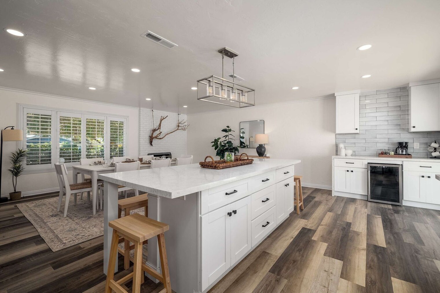 Building Photo - 4880 Kane St