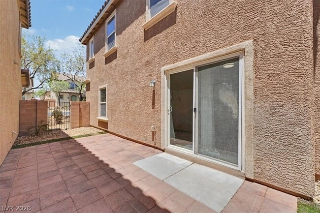 Building Photo - 9912 Blue Villa Ct