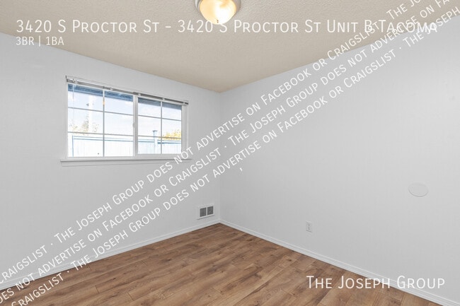 Building Photo - 3420 S Proctor St