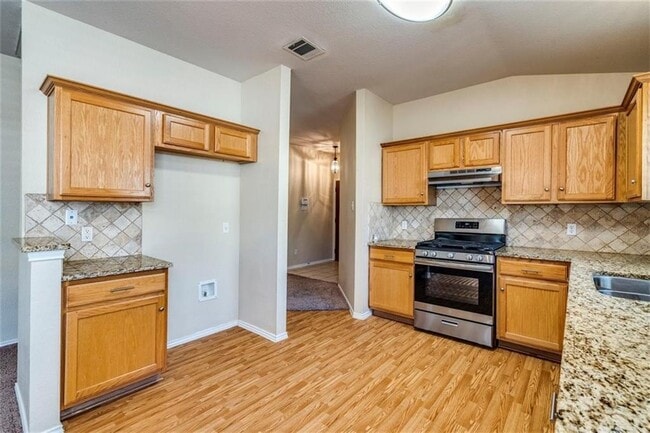 Building Photo - 1307 Dillon Lake Bend