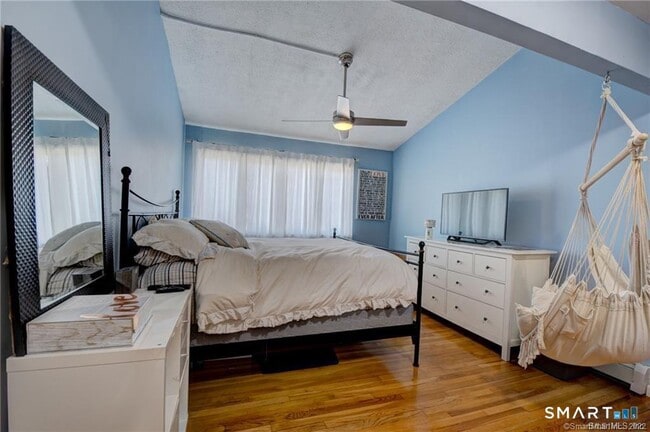 Building Photo - 96 Cornflower Dr