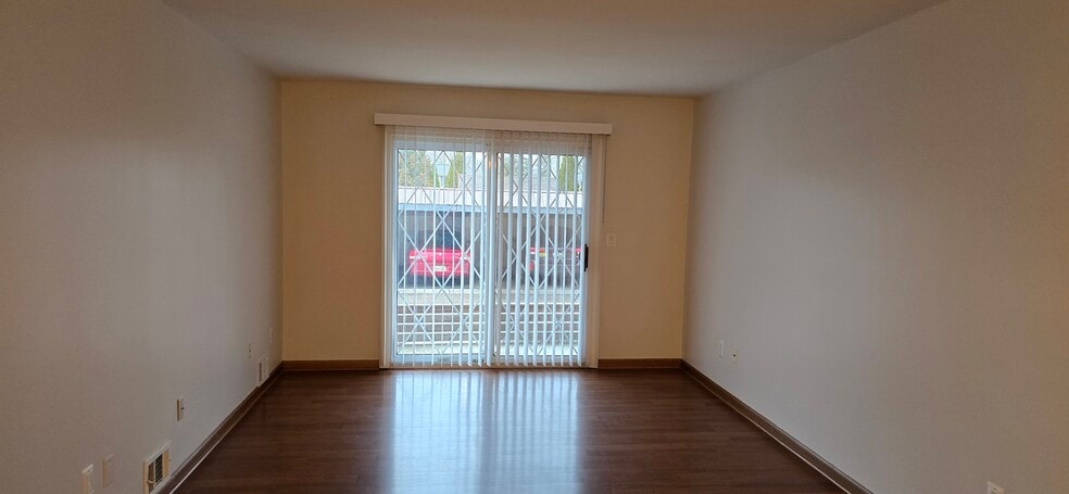 Building Photo - 54657 Shelby Rd