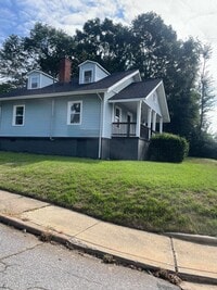 Building Photo - 534 Wofford St