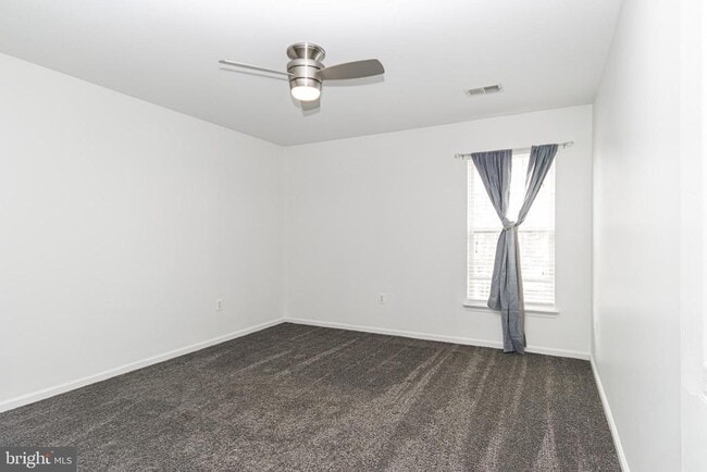 Building Photo - 6 Mintwood Dr