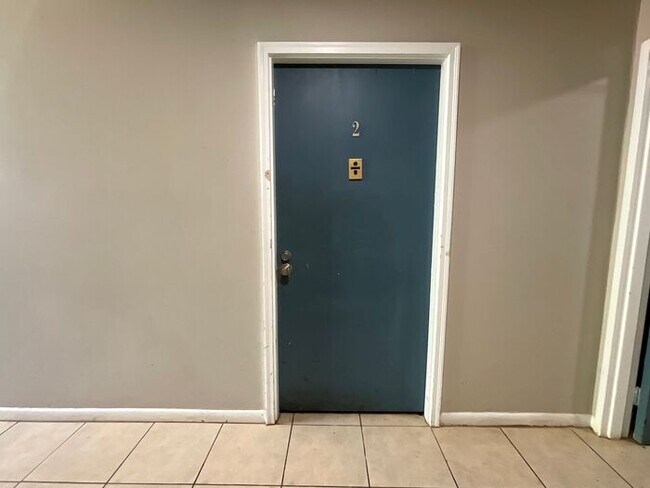 Building Photo - 415 Orchard Trace Ln