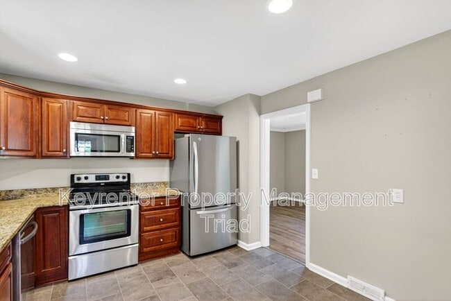 Building Photo - 3601 Normandy Rd