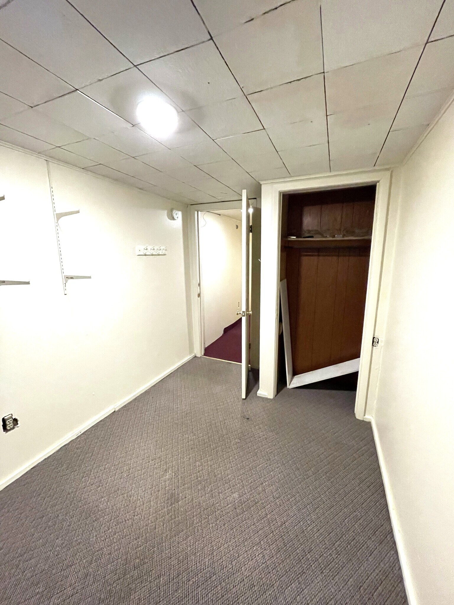 Building Photo - 133 Meadville St