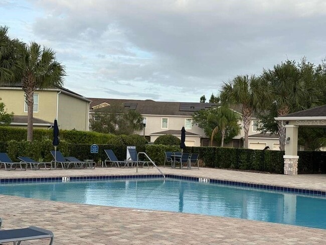 Building Photo - 280 Arbor Lakes Dr