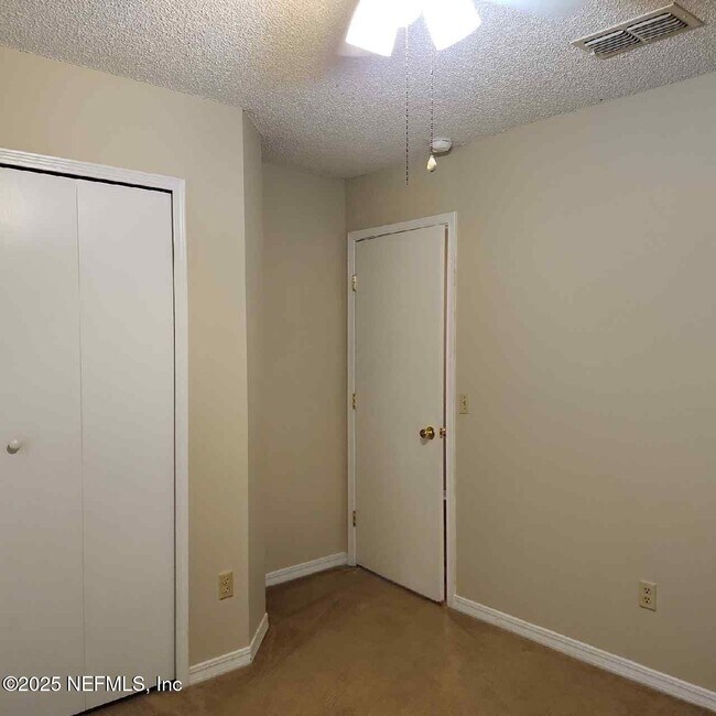 Building Photo - 2210 Captain Kidd Dr