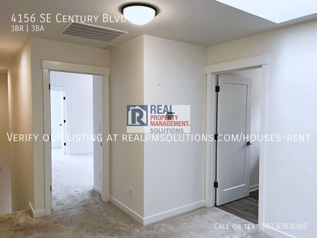 Building Photo - 4156 SE Century Blvd