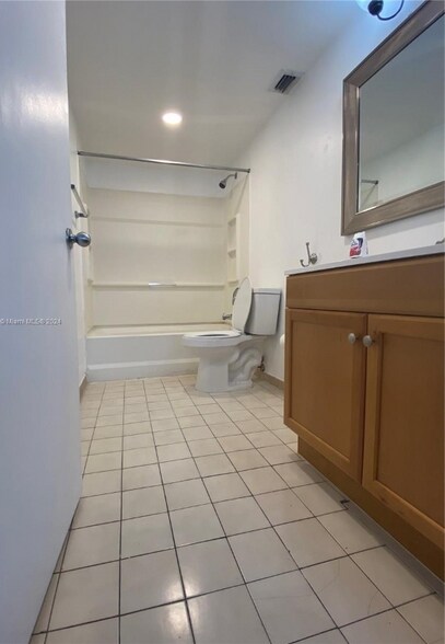 Building Photo - 6175 NW 186th St