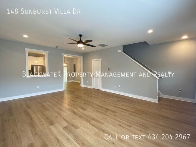 Building Photo - 148 Sunburst Villa Dr