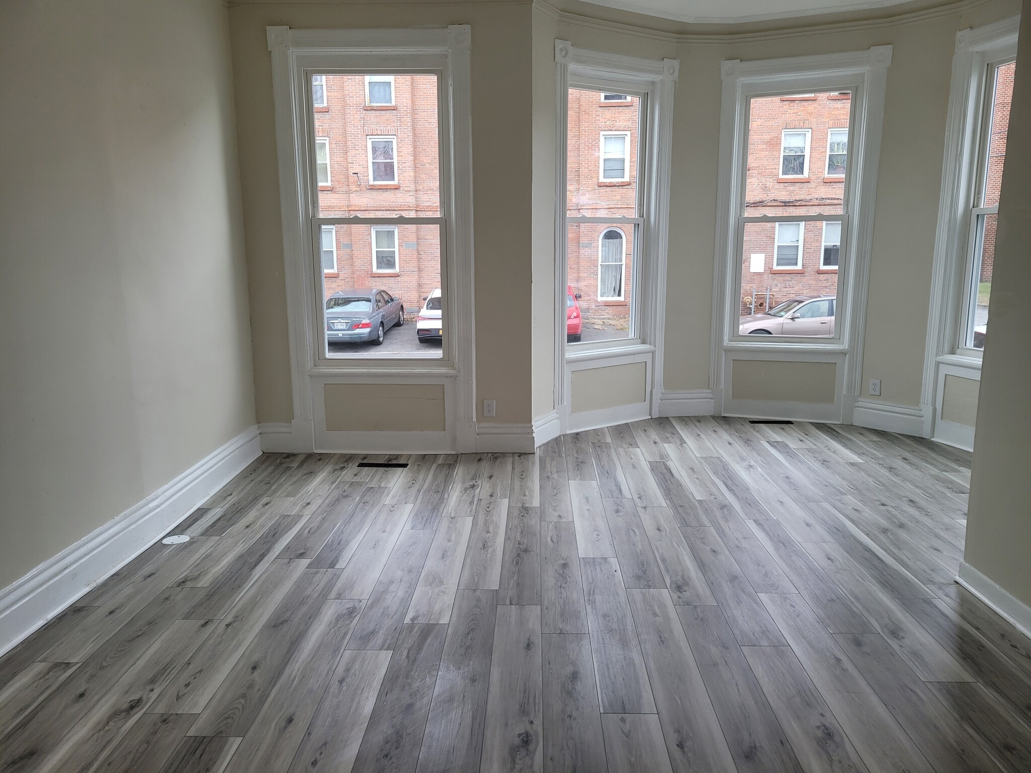 Livingroom - 4 115th St