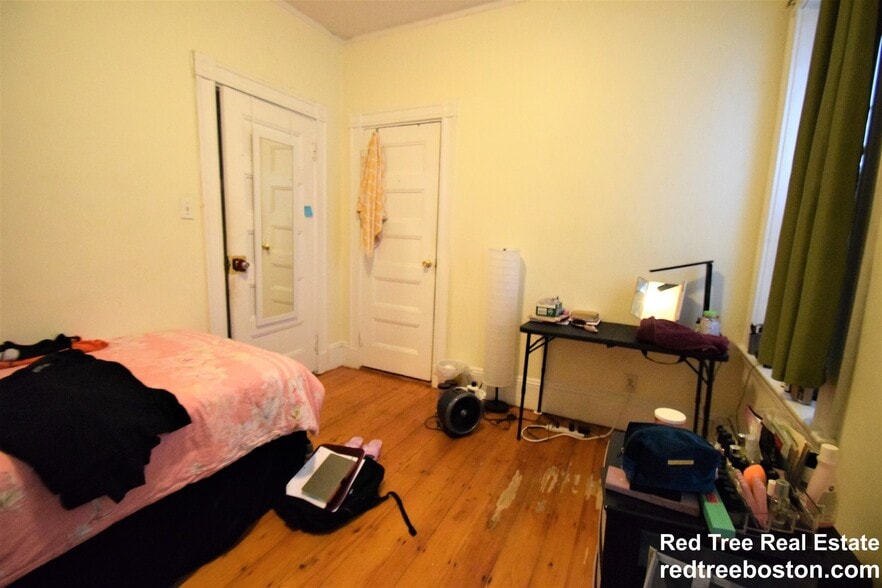 Building Photo - 55 Calumet St