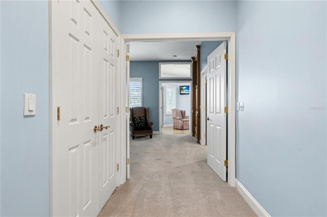 Building Photo - 515 5th Ave NE