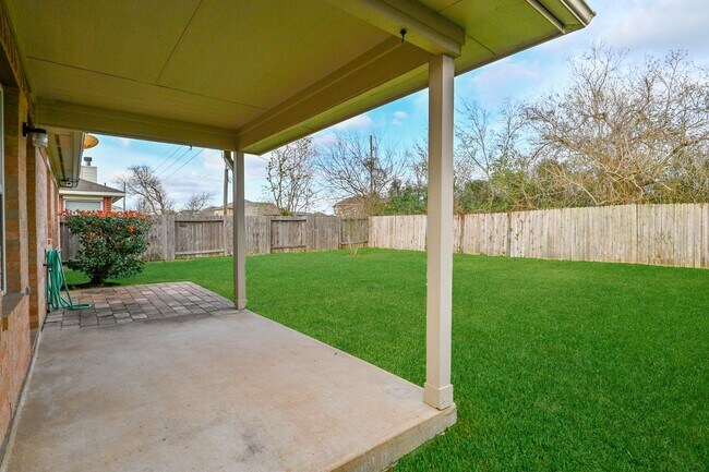 Building Photo - 4022 Mt Everest Way