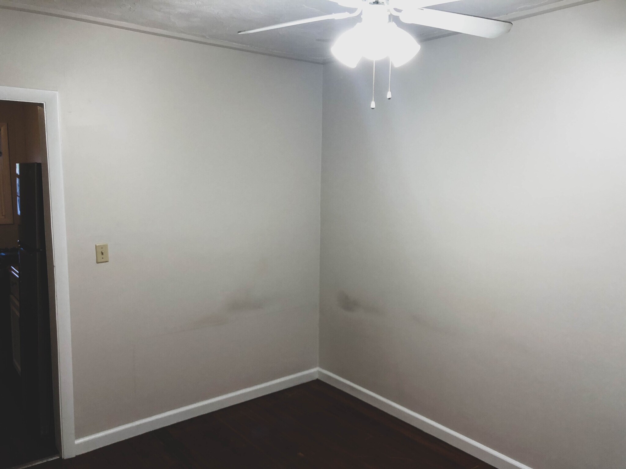 Livingroom 5e - 33 Tingley St
