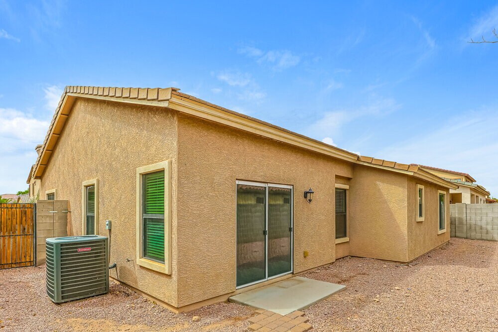 Building Photo - 2260 E 28th Ave