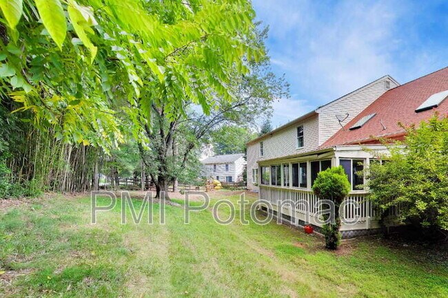 Building Photo - 14672 Brougham Way