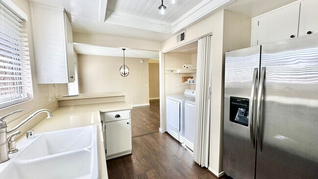 Building Photo - Beautifully Remodeled Upstairs Condo Unit with Private Balcony Patio in Downtown Fallbrook!