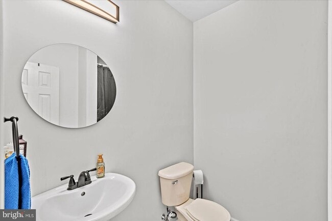 Building Photo - 506 Ben Neuis Pl