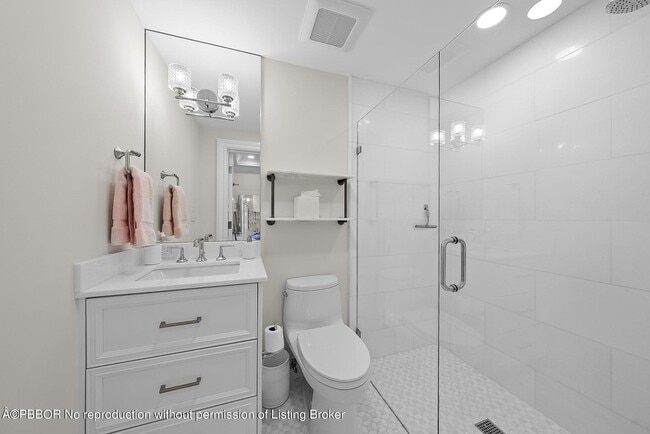 Building Photo - 360 Seaspray Ave