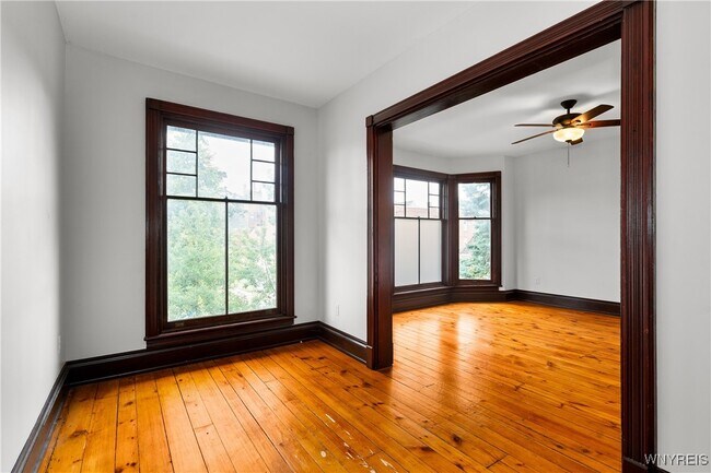 Building Photo - 136 Prospect Ave