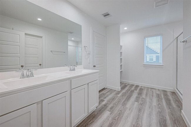 Building Photo - 13426 Sombrero Cay Dr