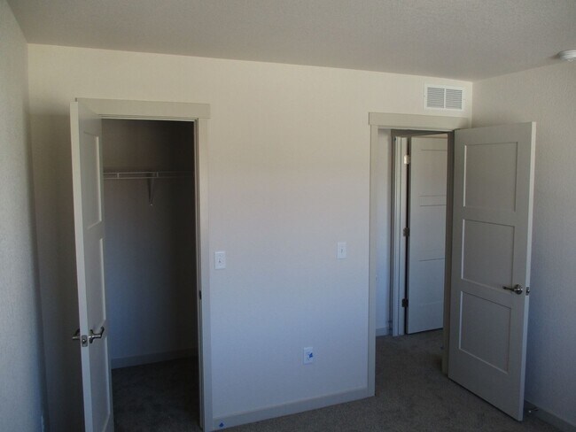 Building Photo - 3 Bed, 2.5 Bath Home in Berthoud - Built 2024 - 2-Car Garage