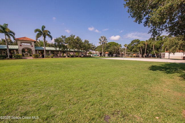 Building Photo - 1613 Indian River Dr