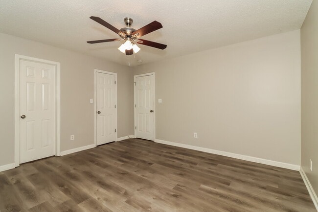 Building Photo - 236 Amy Blvd