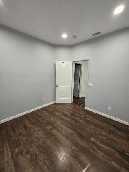 Building Photo - 84300 Tramonto Way
